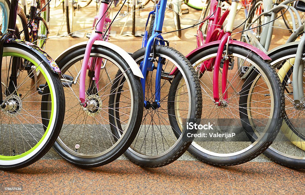 自転車  - のりものに乗るのロイヤリティフリーストックフォト