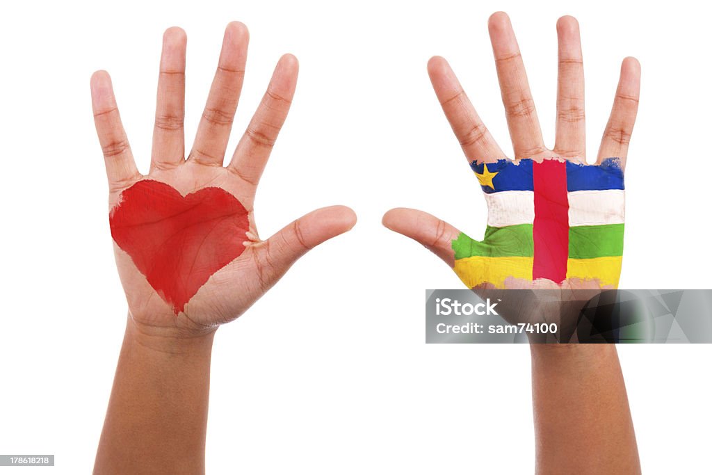 Mains avec un coeur peint et la République centrafricaine - Photo de Afrique libre de droits