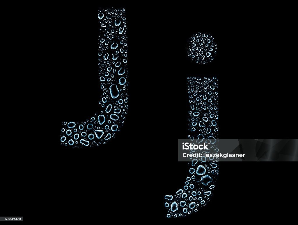 Gouttes d'eau de lettre alphabet j, isolé noir - Photo de Brillant libre de droits