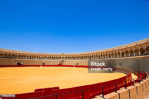 Arena Dei Tori Di Siviglia Spagna - Fotografie stock e altre immagini di Arena per corride - Arena per corride, Ronda, Siviglia