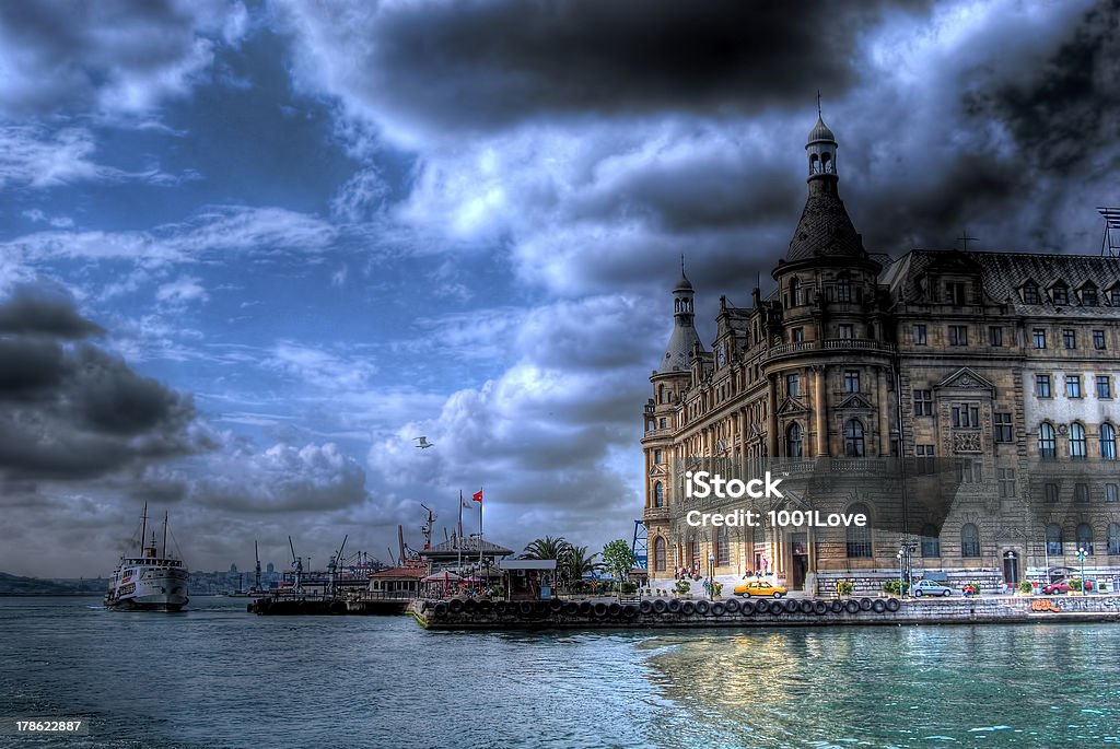 Haydarpasa stazione ferroviaria - Foto stock royalty-free di Haydarpaşa