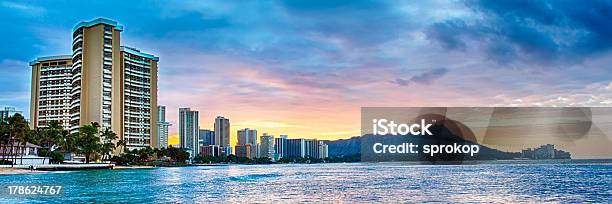 Honolulu Sunrise - zdjęcia stockowe i więcej obrazów Horyzontalny - Horyzontalny, Krajobraz, Waikīkī