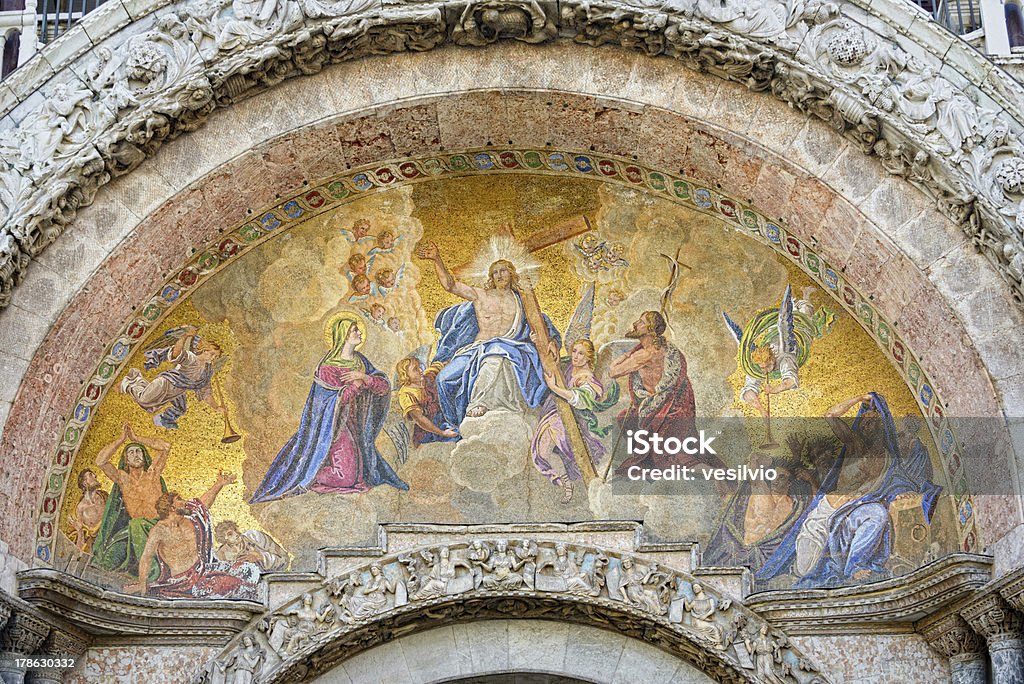 Giorno di giudizio - Foto stock royalty-free di Antico - Condizione