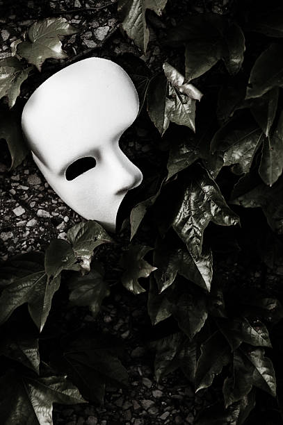 Volgen optocht Inschrijven Masquerade Phantom Of The Opera Mask On Ivy Wall Stock Photo - Download  Image Now - Ghost, Mask - Disguise, Opera - iStock