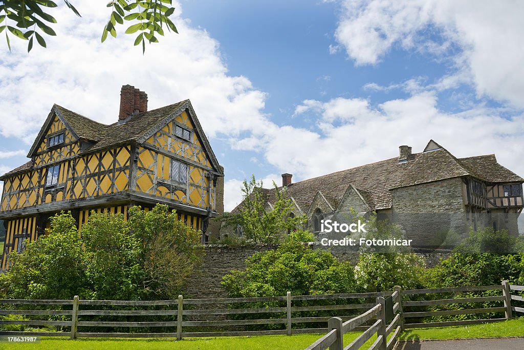 Stokesay casa señorial - Foto de stock de Tudor libre de derechos