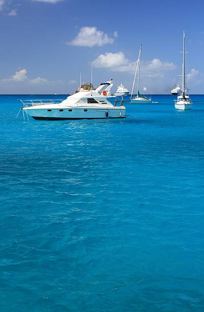 istock Clear torquoise water, yachts and boats 178632184