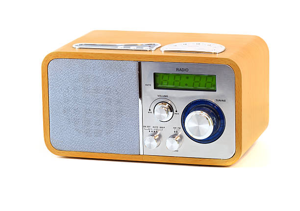 istock old wood radio 178633906