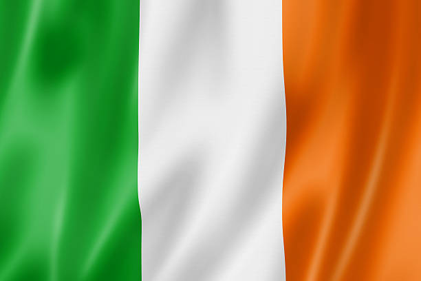 bandeira da irlanda - green silk textile shiny imagens e fotografias de stock