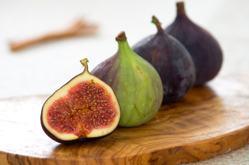 Fresh figs on an olive plate