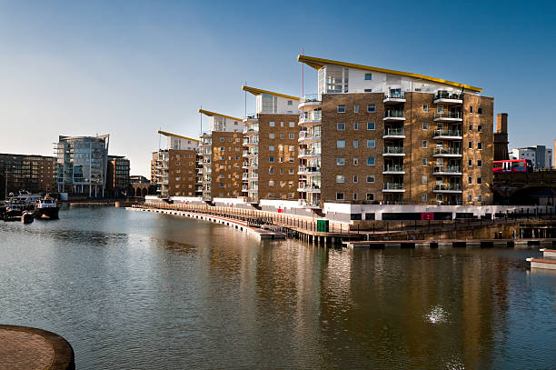 istock Limehouse Basin in East London 178640981