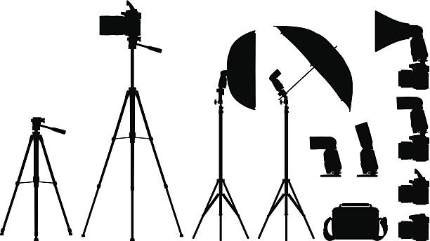 ilustrações de stock, clip art, desenhos animados e ícones de câmara e equipamentos - tripod