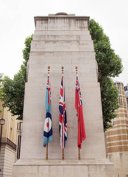 cénotaphe de whitehall londres - cenotaph photos et images de collection