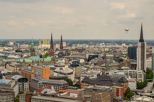 istock Hamburg, aerial view 178709293