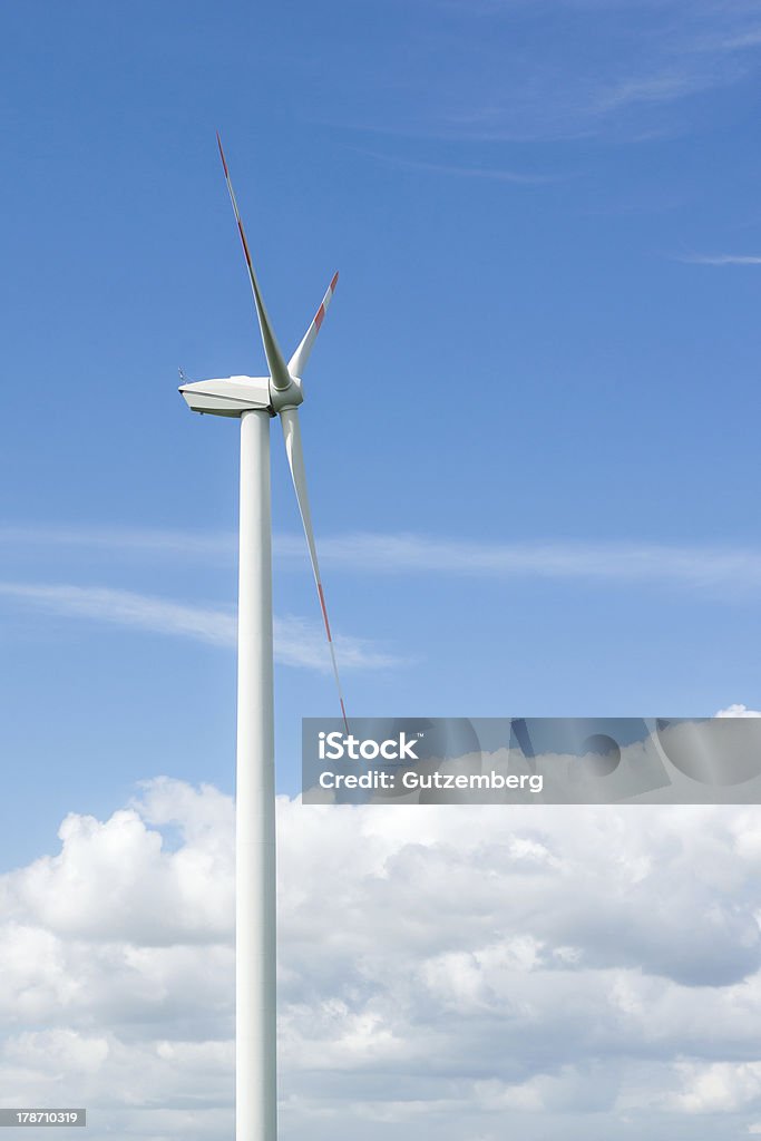 Wind Farm Onshore - Стоковые фото Вертикальный роялти-фри