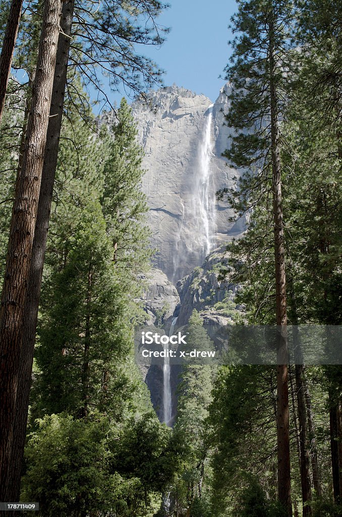 Водопад в Йосемити - Стоковые фото Без людей роялти-фри