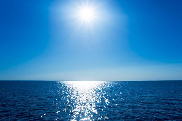 istock The sea and sun 178713001