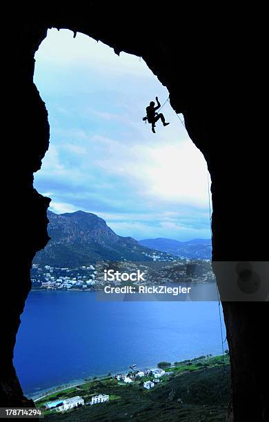 Felsklettern Den Herbst Stockfoto und mehr Bilder von Abenteuer - Abenteuer, Angst, Athlet