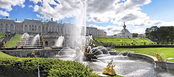 Grand cascade in Pertergof, Saint-Petersburg, Russia