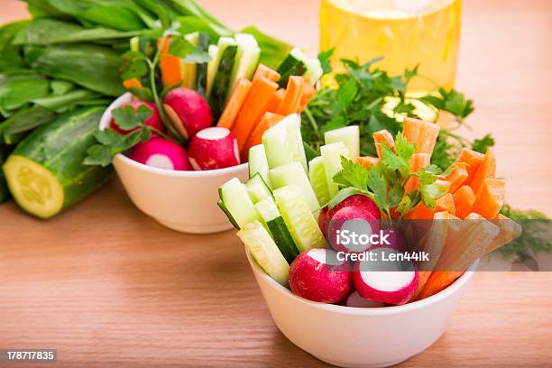 Verduras Frescas Listo Para Comer Foto de stock y más banco de imágenes de Agricultura - Agricultura, Alimento, Amarillo - Color