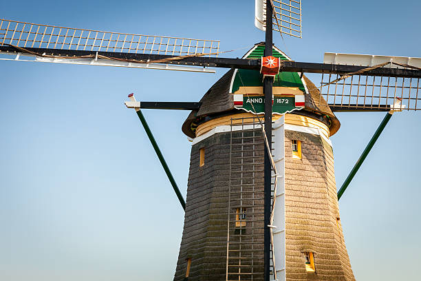 detalhe de moinho de vento perto leidschendam, holanda - leidschendam - fotografias e filmes do acervo