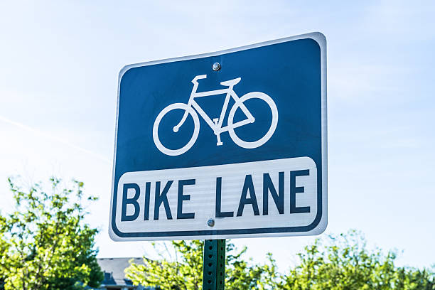istock Bike Route Sign 178718415