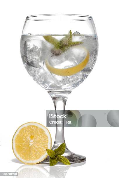 Foto de Gin Tônica Coquetel e mais fotos de stock de Figura para recortar - Figura para recortar, Gin tónico, Alcoolismo