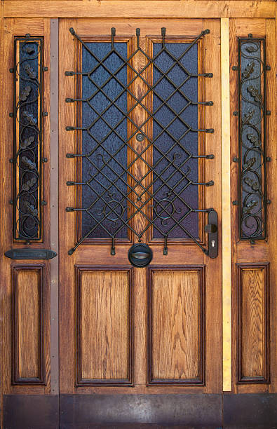 istock Old Wooden Door. 178719317