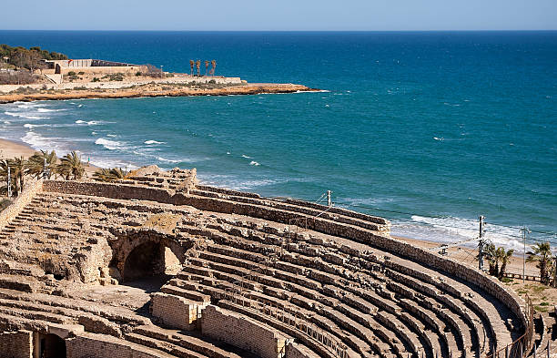 römisches amphitheater von tarragona.spain - greco roman fotos stock-fotos und bilder