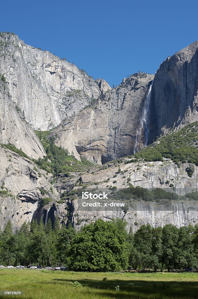 Wasserfall in Yosemite - Lizenzfrei Baum Stock-Foto