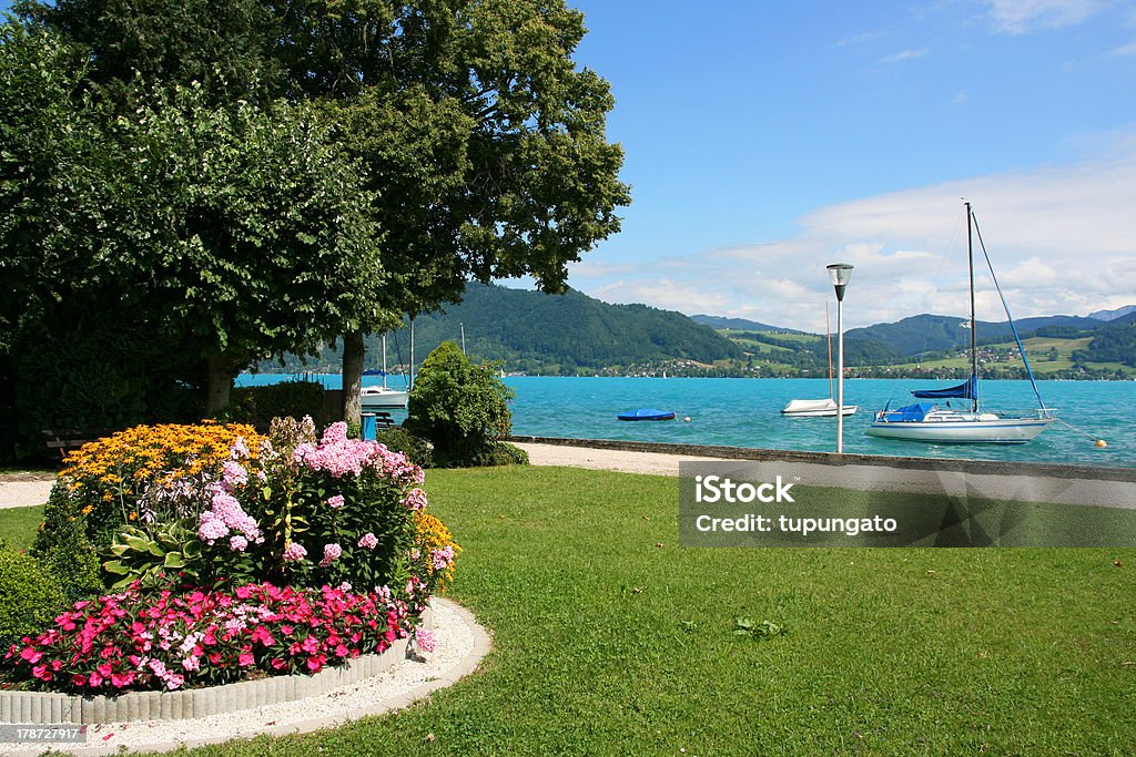 Salzkammergut -, изображающих озеро Аттерзе - Стоковые фото Австрия роялти-фри