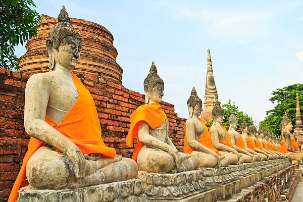 istock Row of buddha statue at the temple 178728959