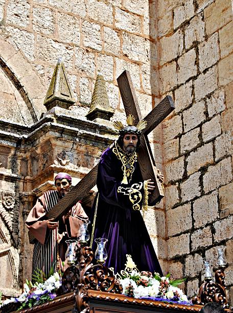 istock Christ carrying the cross 178729555