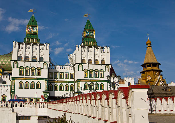 istock Moscow, vernisage Izmaylovo 178731609