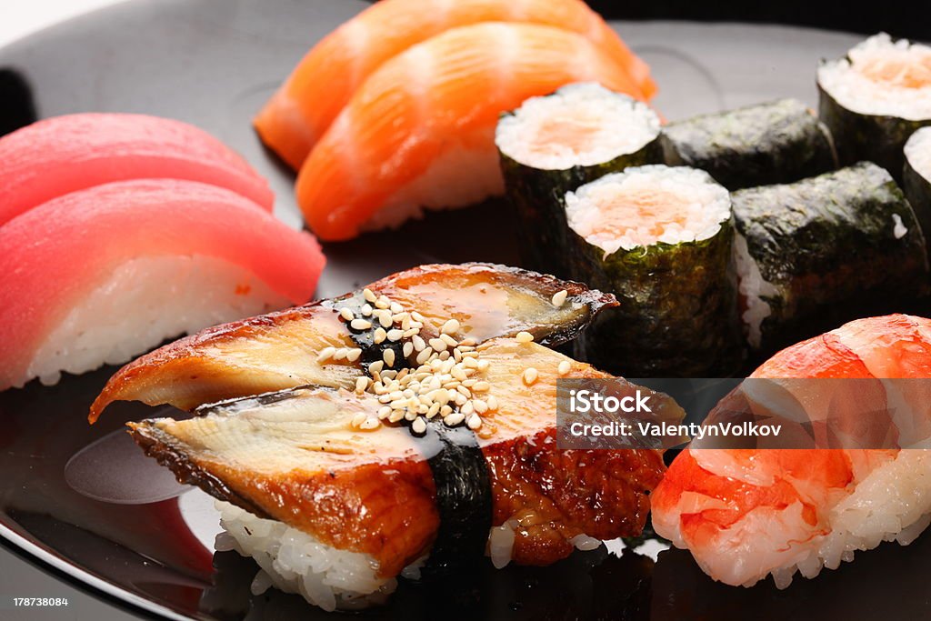 Juego de sushi - Foto de stock de Aguacate libre de derechos