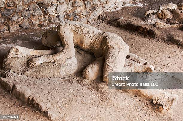 Pompeii Victims Covered In Sand Stock Photo - Download Image Now - Pompeii, Mt Vesuvius, Erupting