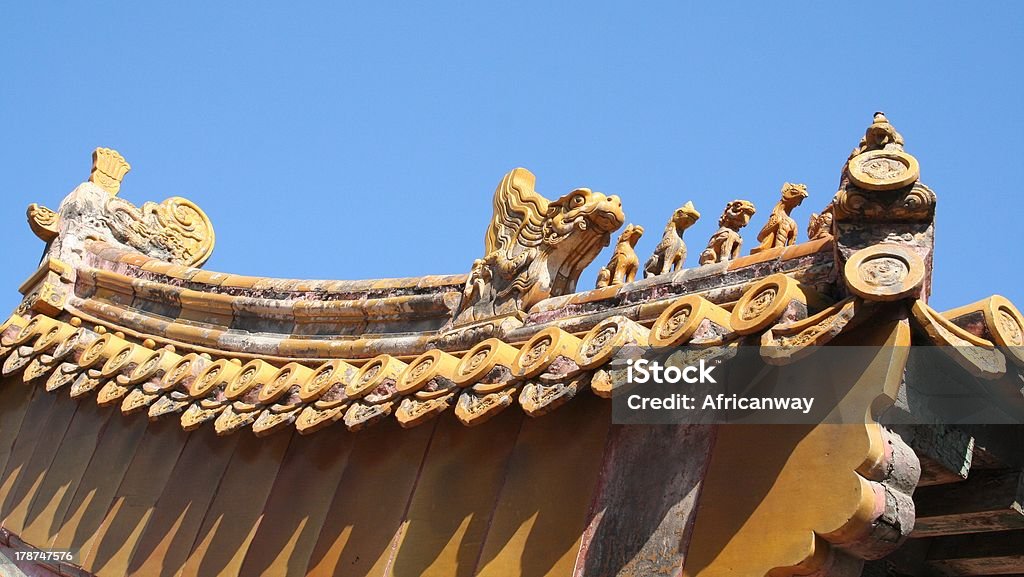 Dettaglio del tetto giardino imperiale, Città Proibita, Pechino, Cina - Foto stock royalty-free di Antico - Condizione