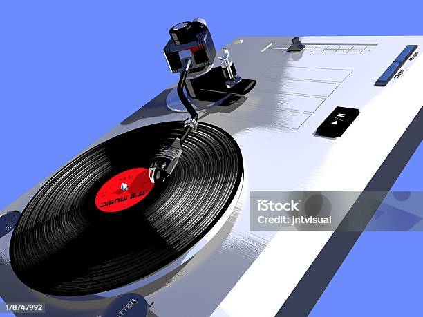 Com Um Leitor De Discos De Vinil Girando - Fotografias de stock e mais imagens de 1970-1979 - 1970-1979, 45 RPM, 78 RPM