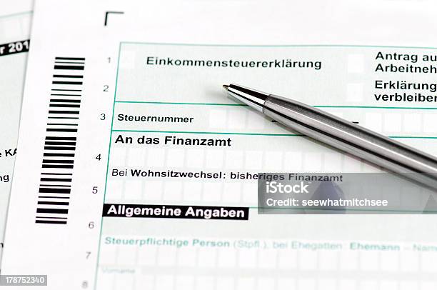 Deutsche Steuererklärungeinkommensteuererklaerung Stockfoto und mehr Bilder von Steuererklärung - Steuererklärung, Anweisungen - Konzepte, Bezahlen