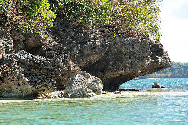 istock Side View of an Island, Philippines 178753008