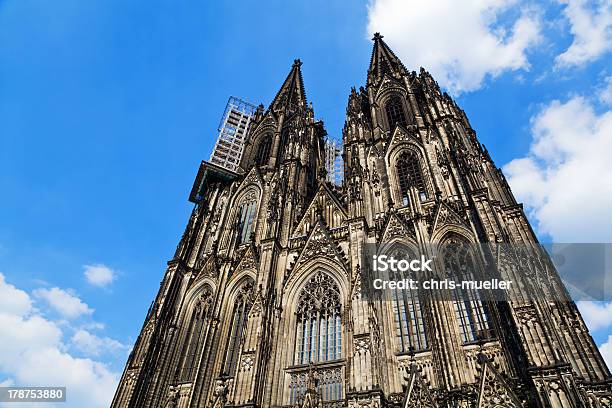 Catedral De Colonia Foto de stock y más banco de imágenes de Alemania - Alemania, Alto - Descripción física, Antiguo