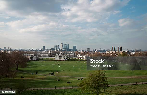 Foto de Vista De Londres De Greenwich e mais fotos de stock de Arranha-céu - Arranha-céu, Canary Wharf, Capitais internacionais