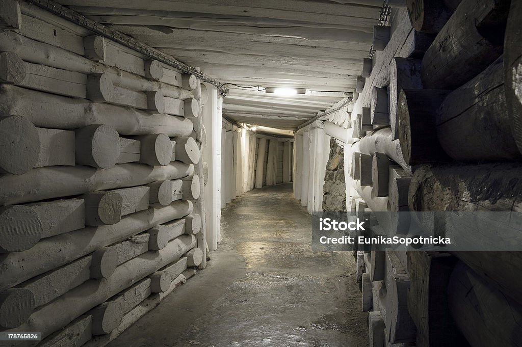 U-Bahn tunnel in Das Salzbergwerk - Lizenzfrei Alt Stock-Foto