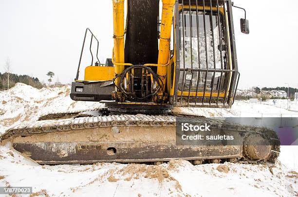 Гусеница Excavator Трактора Кабина Снежный Зимний — стоковые фотографии и другие картинки Machinery - Machinery, Без людей, Большой