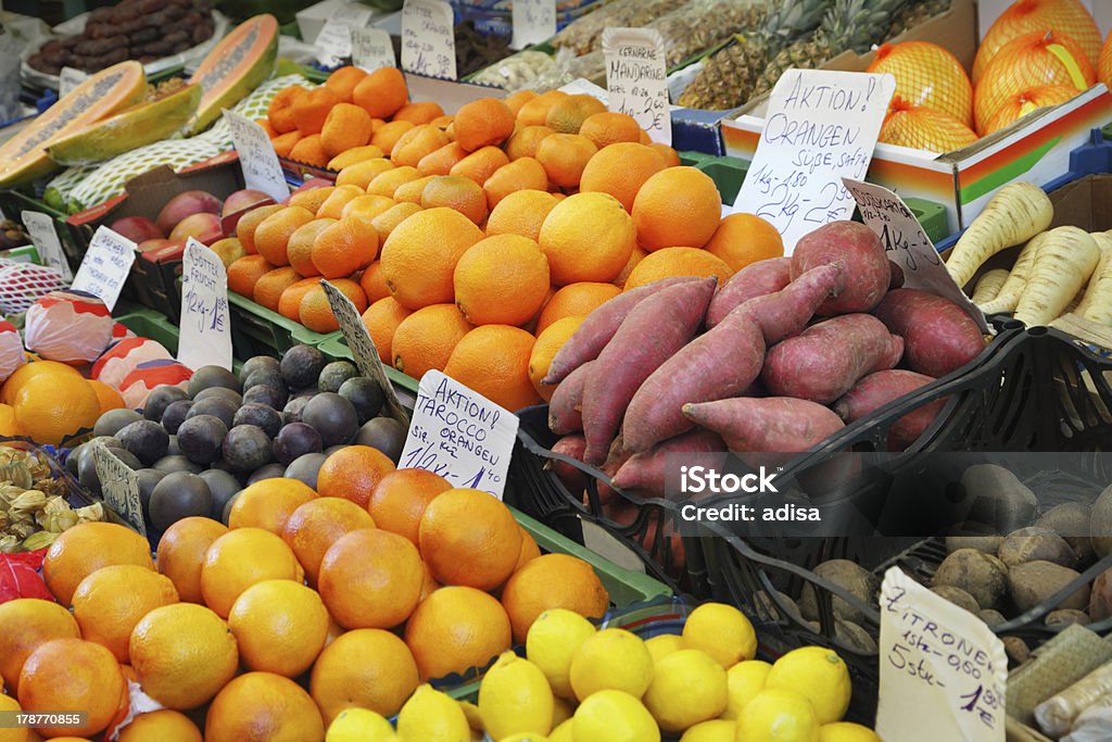 Frutas y verduras - Foto de stock de Alimento libre de derechos