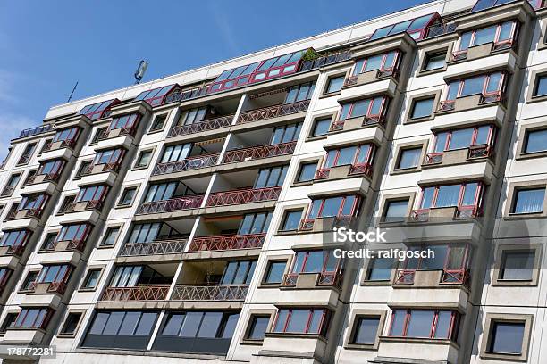 Apartamentowiec W Berlinie - zdjęcia stockowe i więcej obrazów Berlin - Berlin, Berlin Wschodni, Bez ludzi