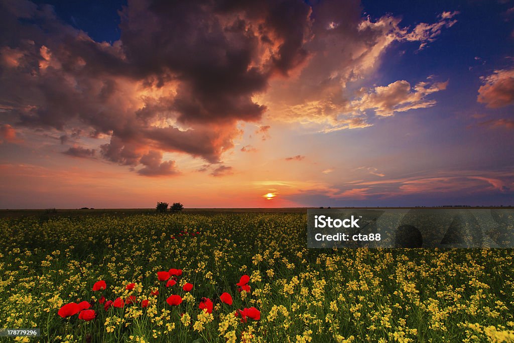 Dramatische Abend Sturm Himmel - Lizenzfrei Abenddämmerung Stock-Foto