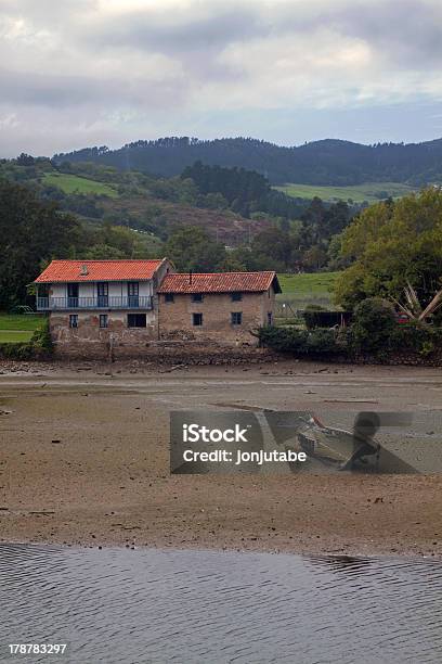 Zubieta - Fotografias de stock e mais imagens de Ao Ar Livre - Ao Ar Livre, Casa, Comunidade Autónoma do País Basco