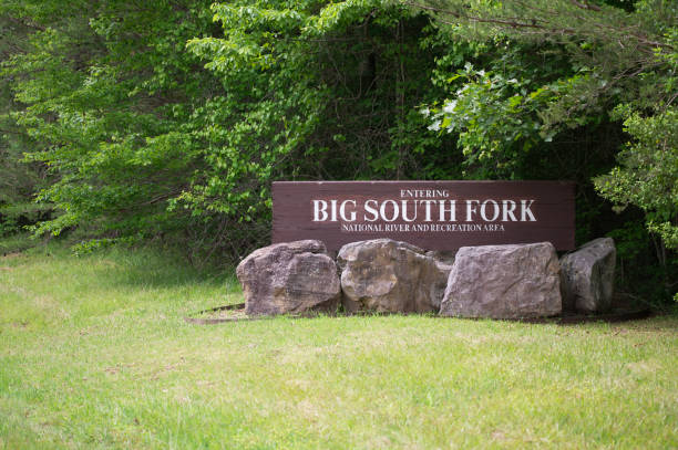 istock Big South Fork National River and Recreation Area sign 1787834203