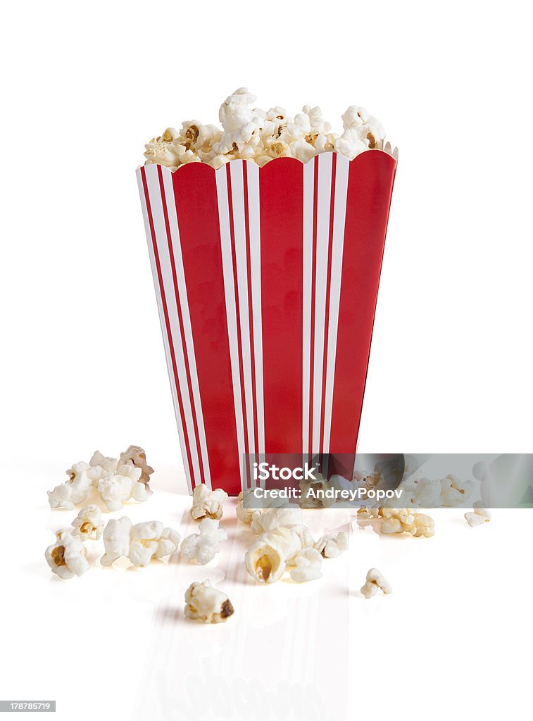 Primo piano di un secchio di Pop corn - Foto stock royalty-free di Pop corn