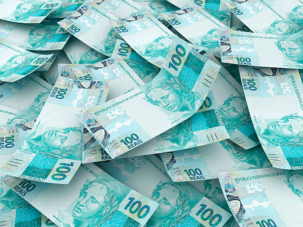 New brazilian currency New brazilian currency - one hundred Real. brazilian currency photos stock pictures, royalty-free photos & images